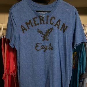 Men’s large v neck American Eagle shirt